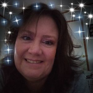 Meet your Posher, Donia